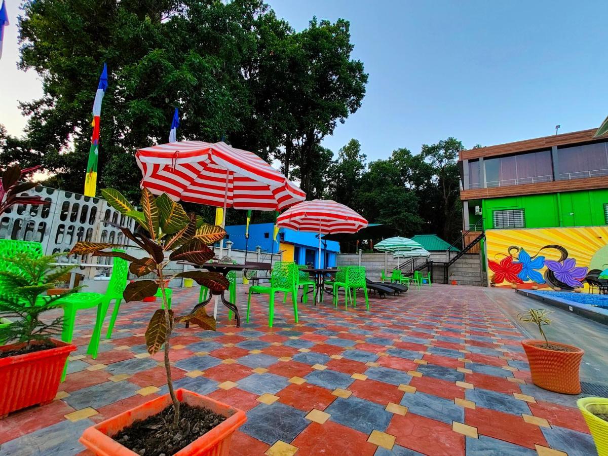 Green Vista Resort Chalsa Luaran gambar